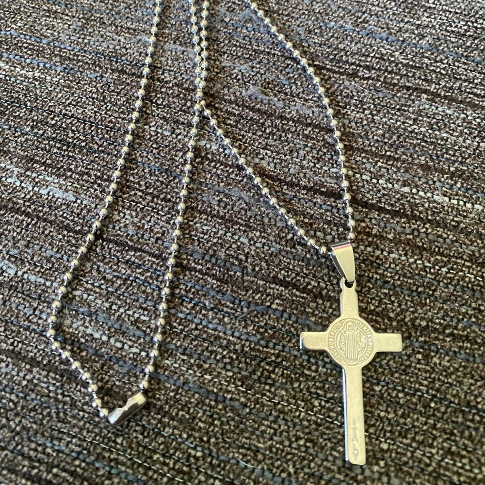 Necklace silver tone.